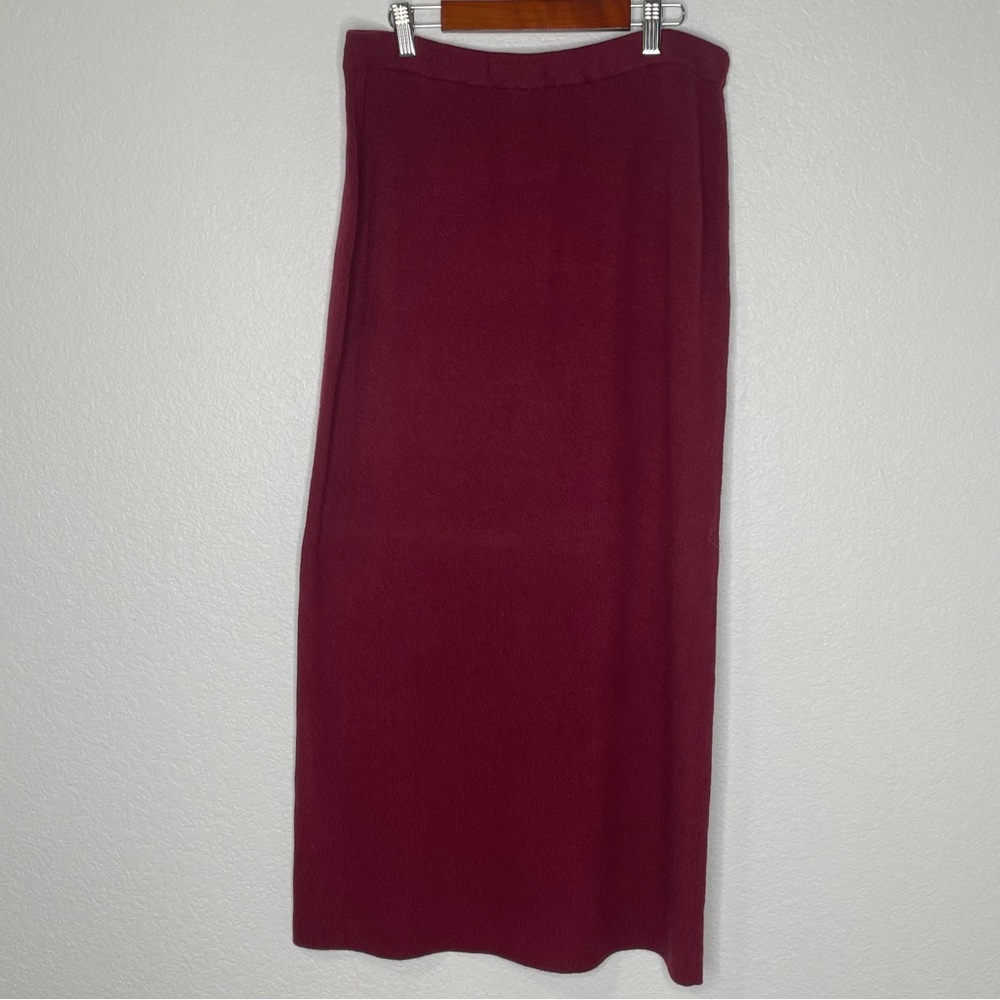Linden Hill Women’s Long Elegant Burgundy Skirt Size Medium